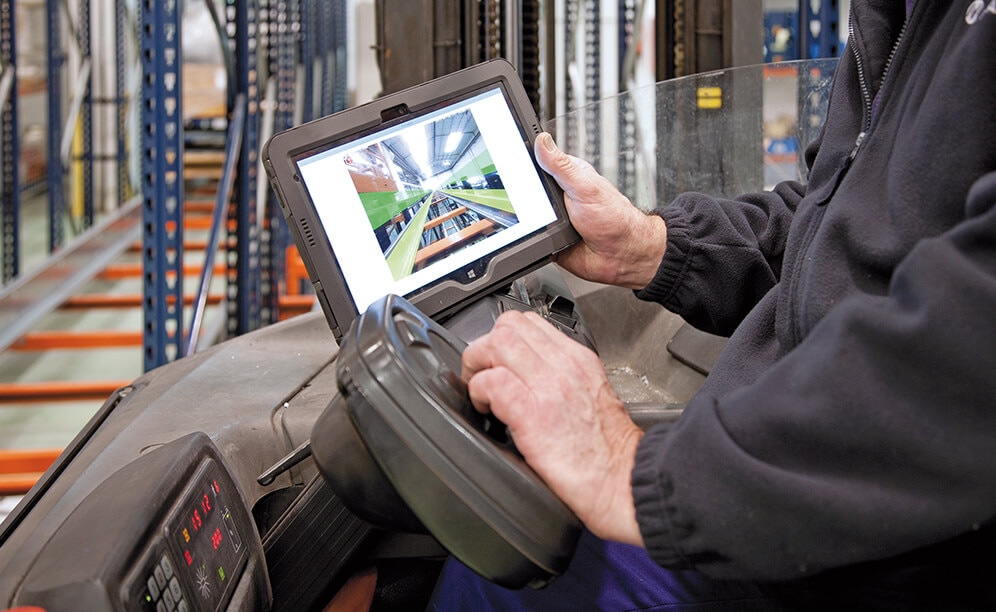 Los carros automáticos incorporan cámaras y se utilizan las tabletas como monitor que reproduce las imágenes