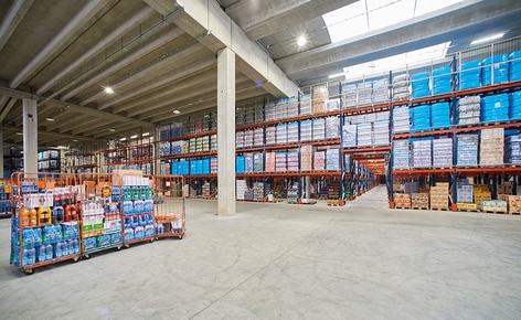 El distribuidor de la cadena italiana de supermercados Simply amplía su centro de distribución con racks selectivos