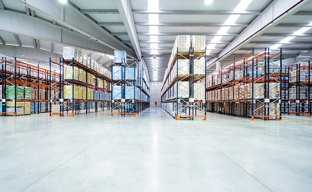Mecalux ha suministrado racks selectivos estáticos destinadas a los productos que ya están listos para ser expedidos