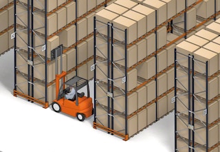 Almacén con racks sismorresistentes en Italia para Bomi Group Almacén con racks sismorresistentes en Italia para Bomi Group