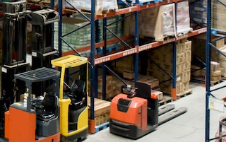 Mecalux equipa el almacén de prácticas de Startévo Mecalux equipa el almacén de prácticas de Startévo