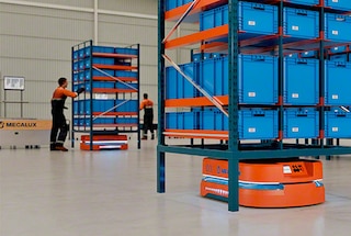 El robot AMR se adapta a estrategias de picking goods-to-person